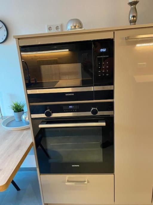 Ferienwohnung Hereinspaziert Вильгельмсхафен Экстерьер фото