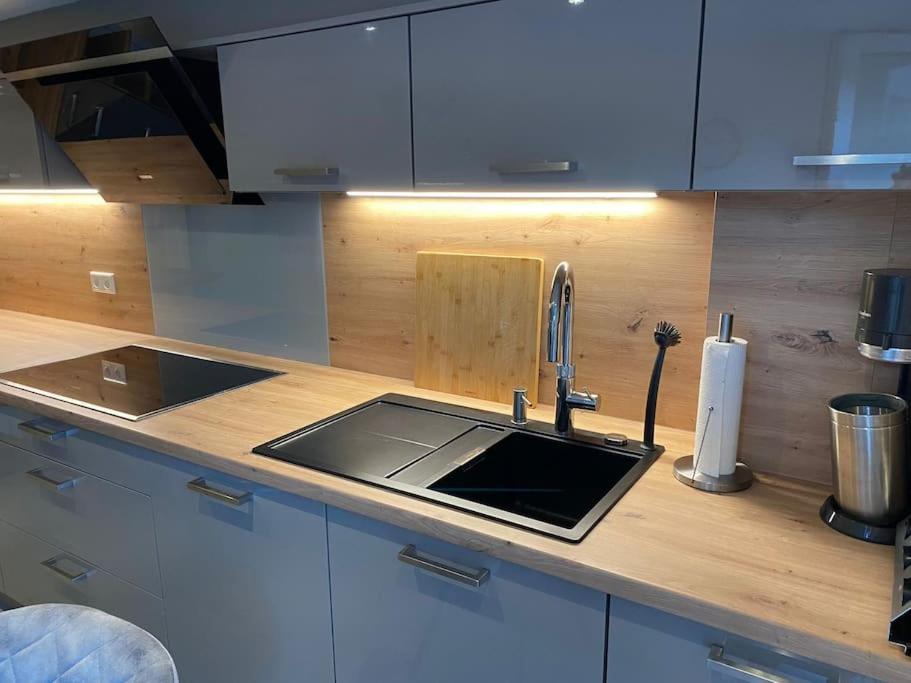 Ferienwohnung Hereinspaziert Вильгельмсхафен Экстерьер фото